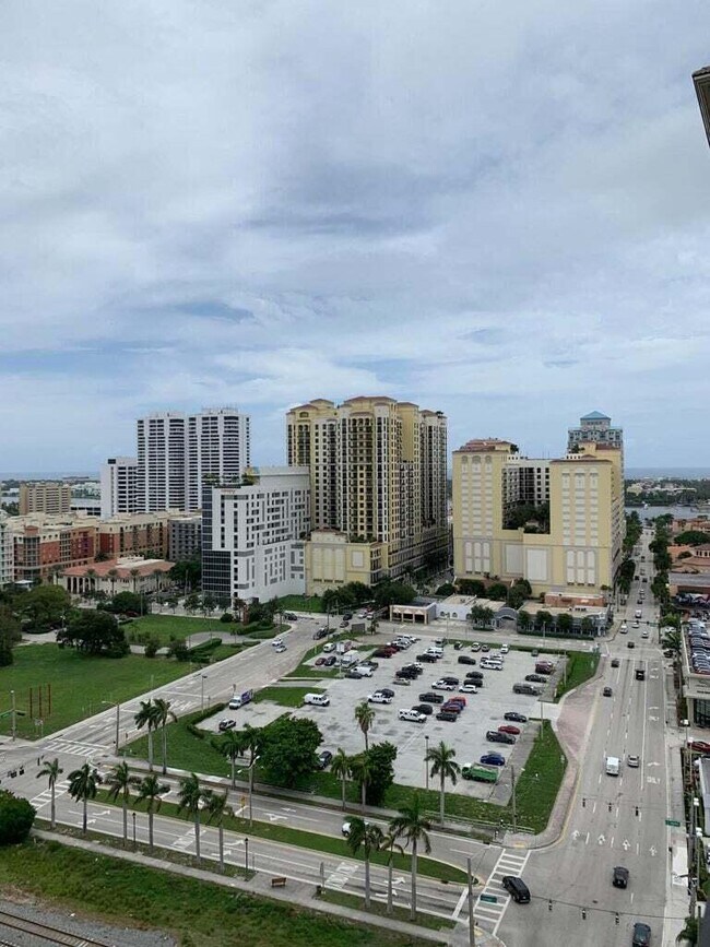 Building Photo - 550 Okeechobee Blvd