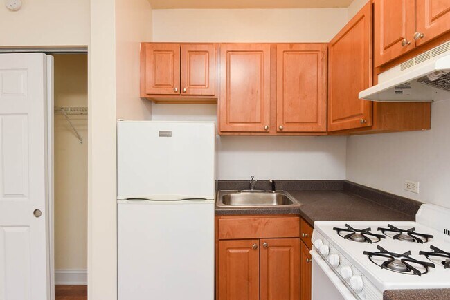 Foto del edificio - 1742 N Humboldt Blvd