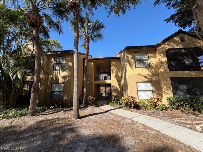 Foto del edificio - 2070 Arbour Walk Cir