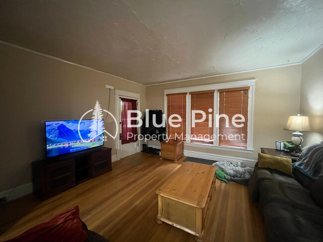 Foto del edificio - 284 S Ridge Ave