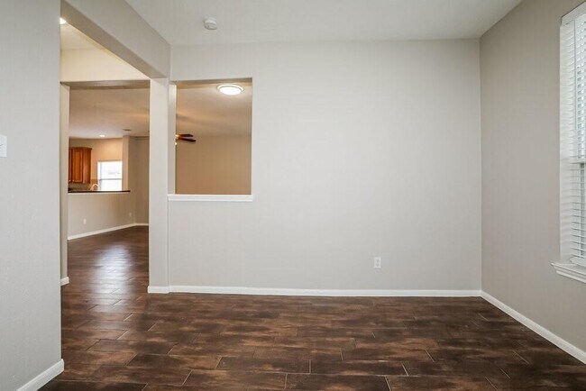 Building Photo - 12511 Rushmore Ln