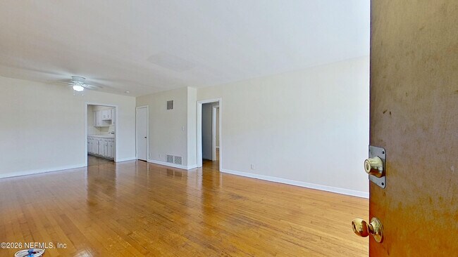 Foto del edificio - 2589 Atlantic Blvd