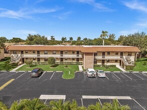Building Photo - 21904 Lake Forest Cir