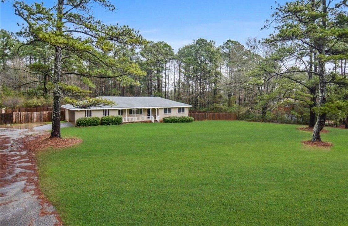 5626 Salem Rd, Stonecrest, GA 30038 House Rental in Stonecrest, GA