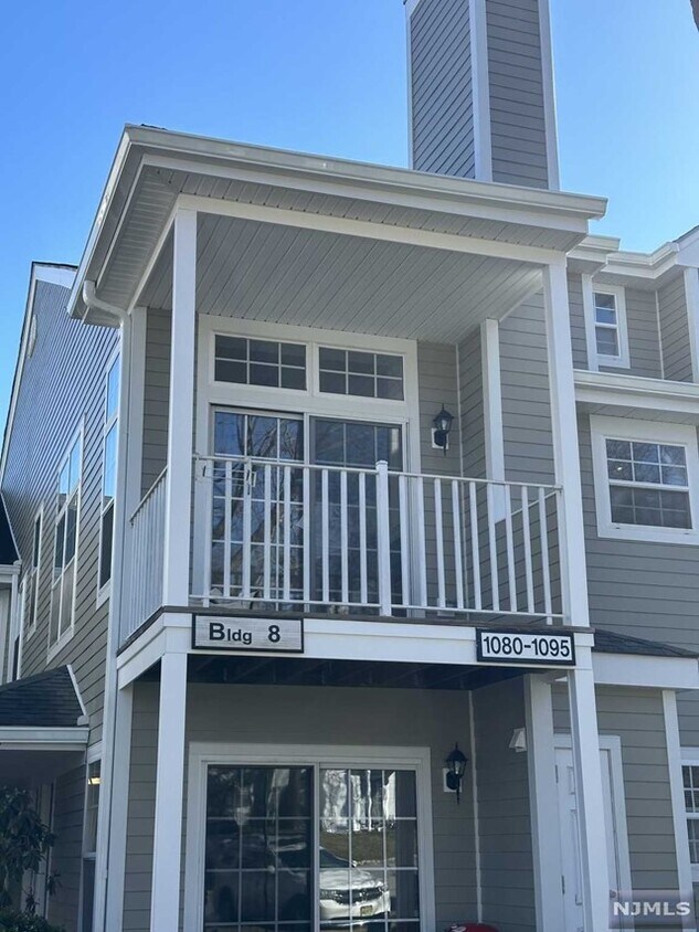 1090 Devon Ct, Mahwah, NJ 07430 Condo for Rent in Mahwah, NJ