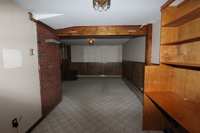 Foto del edificio - 304 Hazel Dr