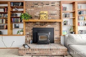 Building Photo - 4620 W 108th Pl