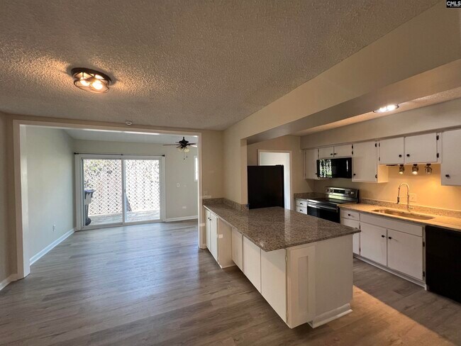 Building Photo - 6905 Cleaton Rd