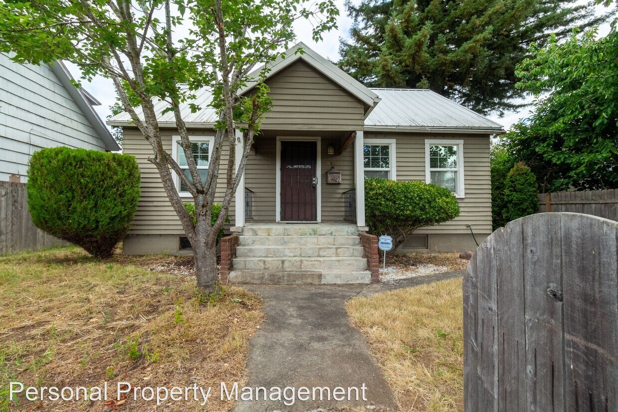 Primary Photo - 2 br, 1 bath House - 312 W. 39th St