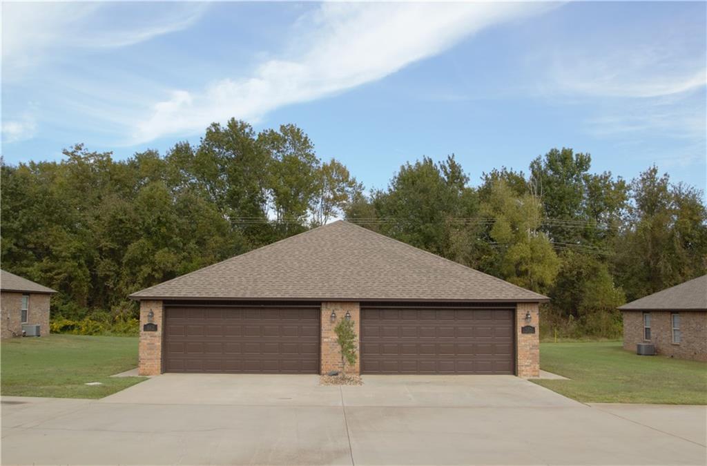Foto principal - 144 Strozier Ln