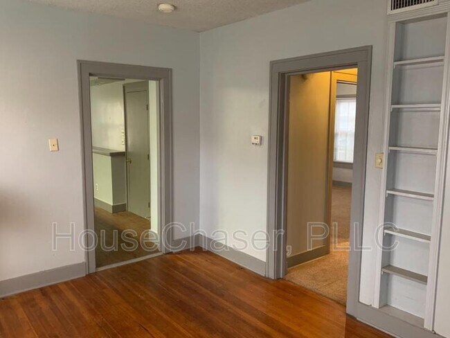 Building Photo - 2406 21st St