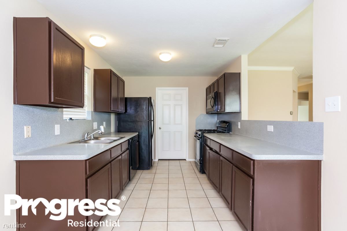 Foto principal - 3611 Bent Springs Ln