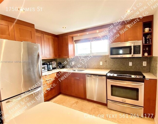 Photo - 1750 James Ave Apartment