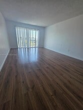 Building Photo - 494 NW 165th St