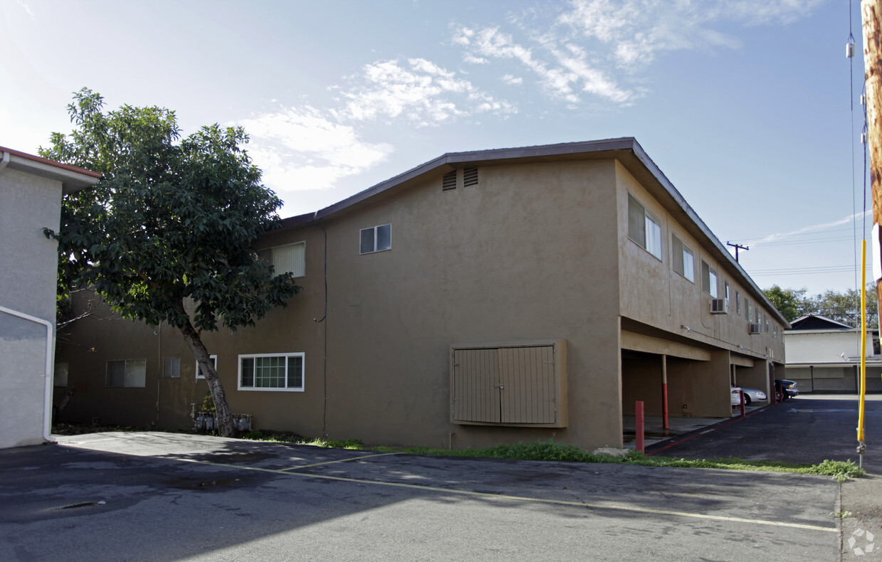 Building Photo - Upland Heights Apartments