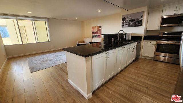 Foto del edificio - 2160 Century Park Ln