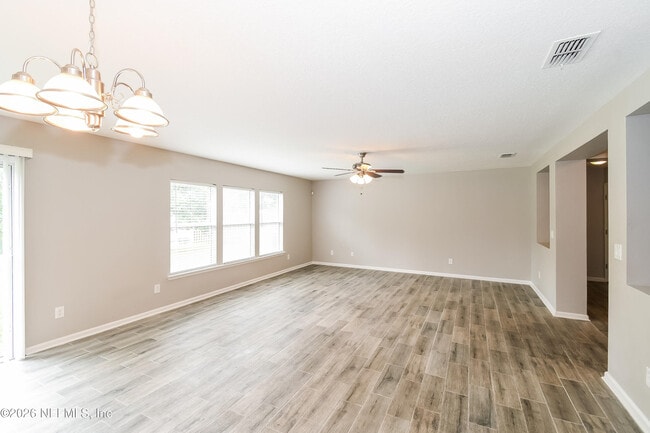 Foto del edificio - 11643 Pleasant Creek Dr