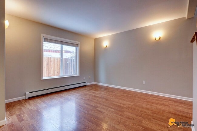 Foto del edificio - 8403 Duben Ave