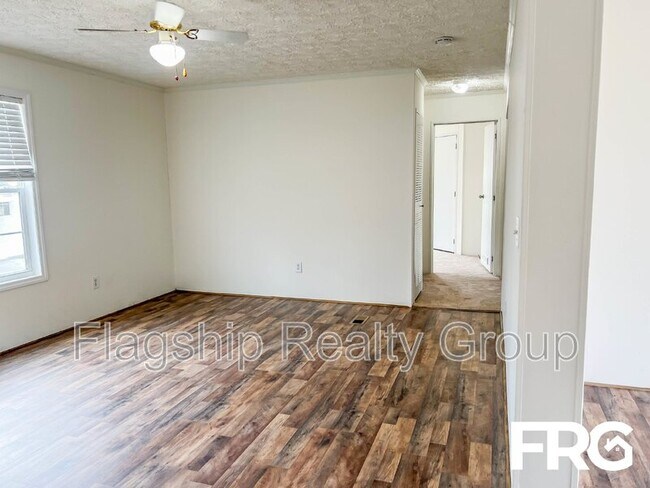 Building Photo - 5961 Berkley Dr