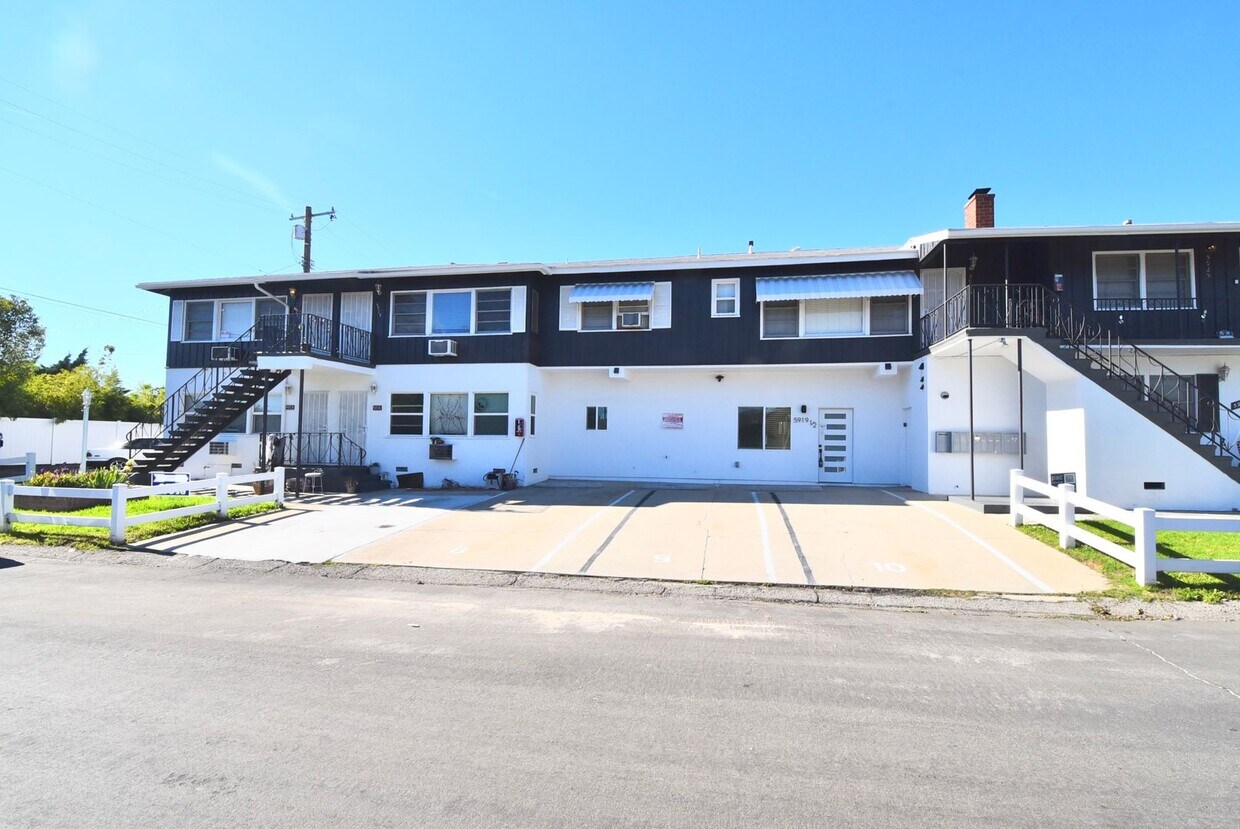 Foto principal - 5915 Fair Ave