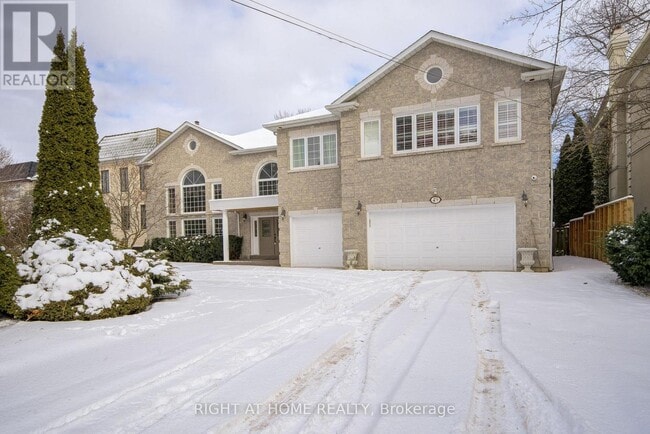 Building Photo - 49 Arjay Crescent