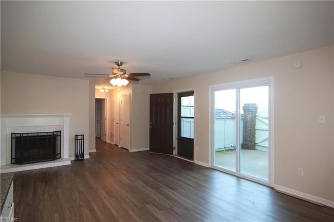 Foto del edificio - 1761 Ocean Bay Dr