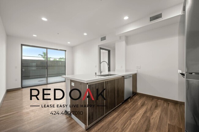 Foto del edificio - Stunning Two Bedroom with Modern Lighting,...