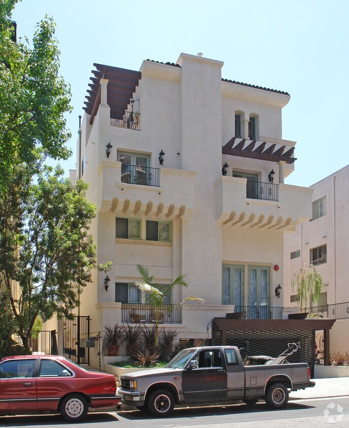 Foto del edificio - 108 S Wetherly Dr