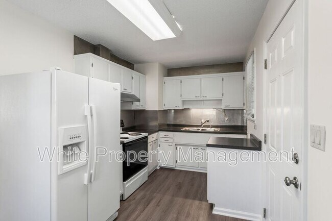 Foto del edificio - 505 Butler Ct