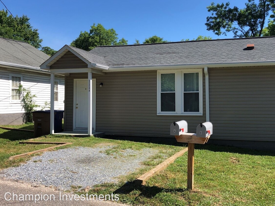 111 Shull St, Shelby, NC 28152 Room for Rent in Shelby, NC