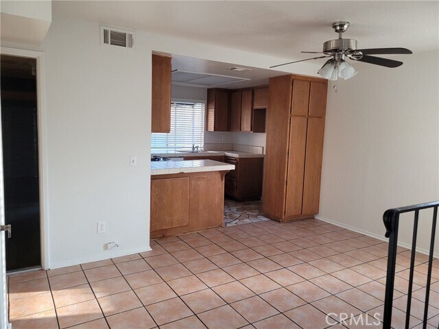 Foto del edificio - 1117 Golden Tree Ct