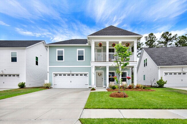 Foto del edificio - GORGEOUS 5 BEDROOM 3.5 BATH HOME IN HIGHLY DESIRABLE SAVANNAH QUARTERS.