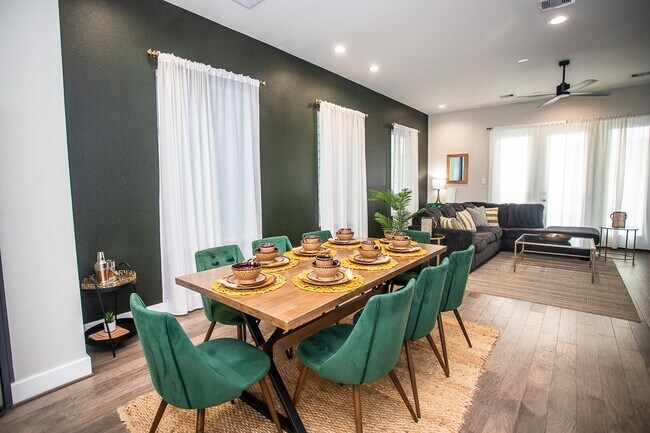 Foto del edificio - 1915 Kolfahl St