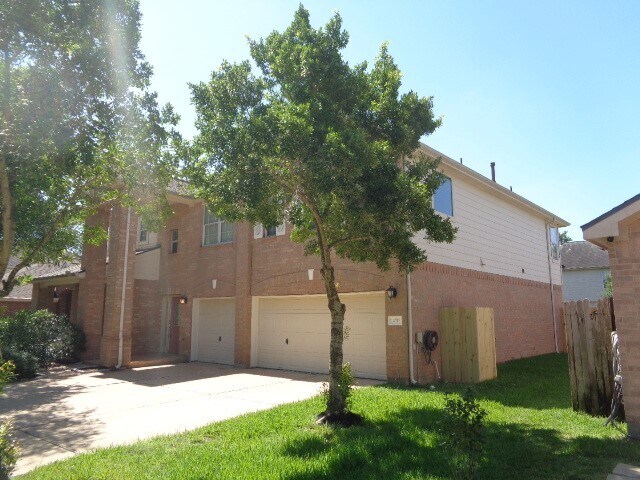 Foto del edificio - 16715 Canyon Whisper Dr