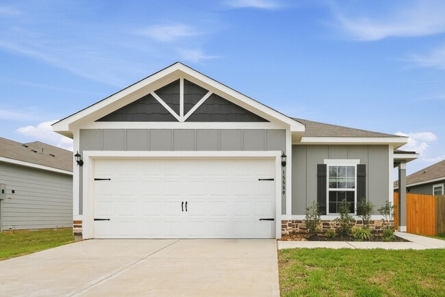 Building Photo - 15550 Caramel Spgs Dr