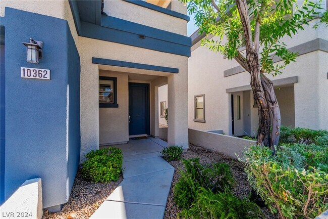 Foto del edificio - 10362 Mystic Pine Rd