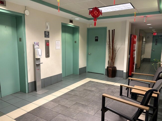 Foto del edificio - 1617 Kapiolani Blvd