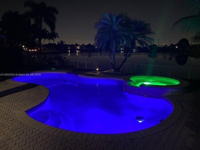 Foto del edificio - 2101 SW 176th Ave