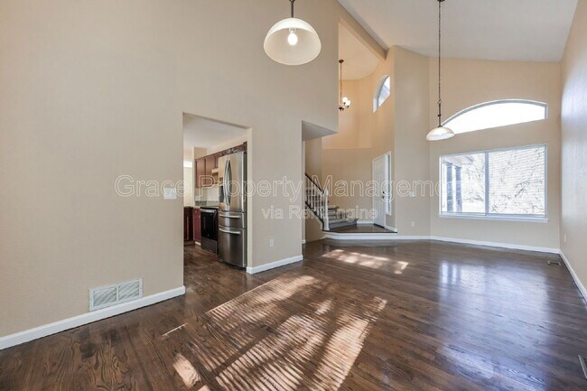 Building Photo - 19402 E Hamilton Pl