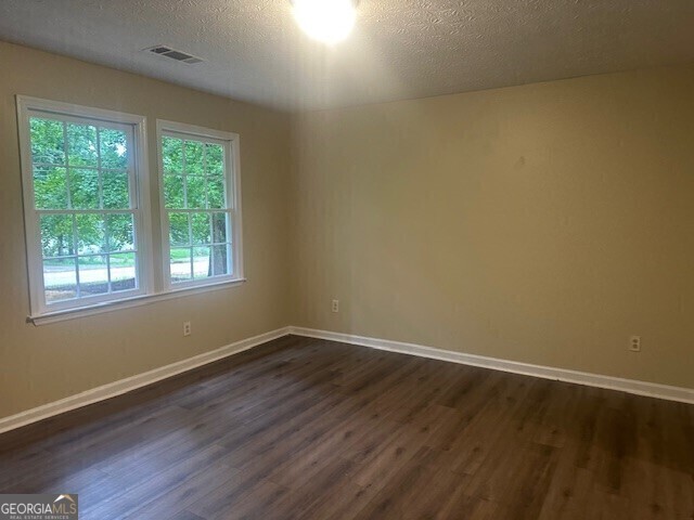 Building Photo - 119 Little Big Horn Rd