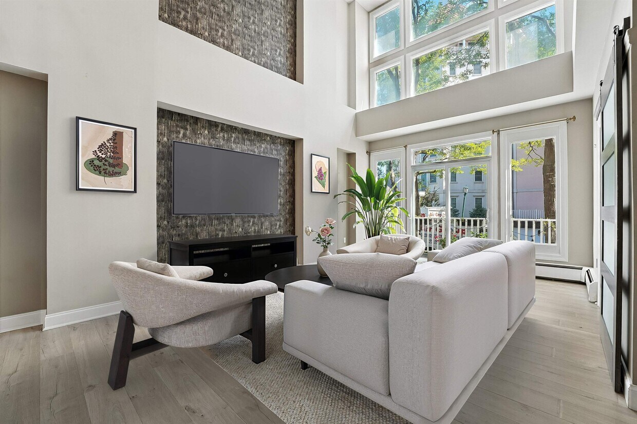 Foto principal - 206 Shearwater Ct W