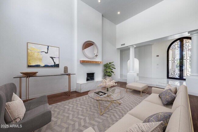 Foto del edificio - 8303 N 61st Pl