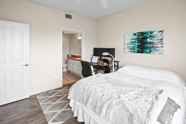 Foto del edificio - 2030 Alta Meadows Ln