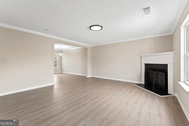 Building Photo - 309 Coral Cir