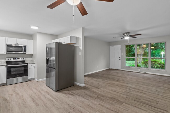 Building Photo - 2165 Freckles Dr