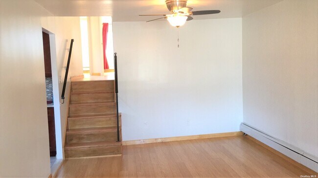 Foto del edificio - 2128 E 70th St