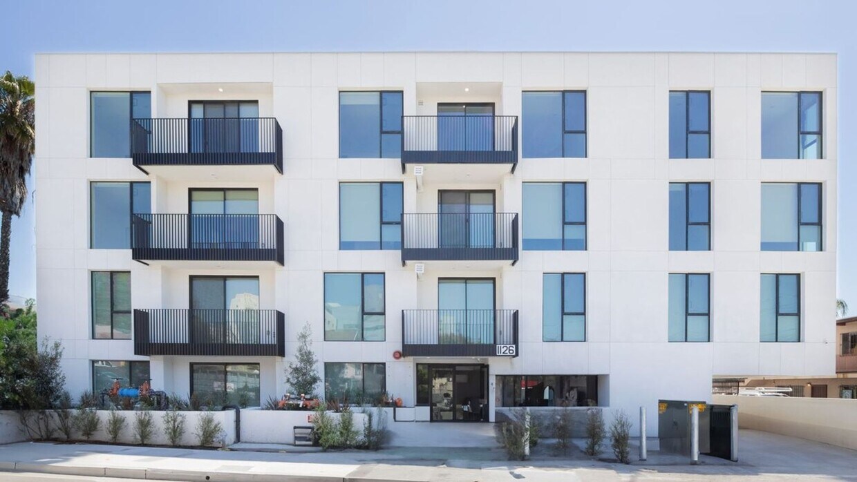 New Luxury Modern 1 & 2 Bedroom Apartments Apartments in Los Angeles, CA
