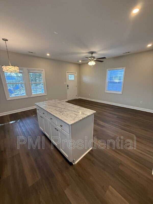 Foto del edificio - 2859 Lawson St