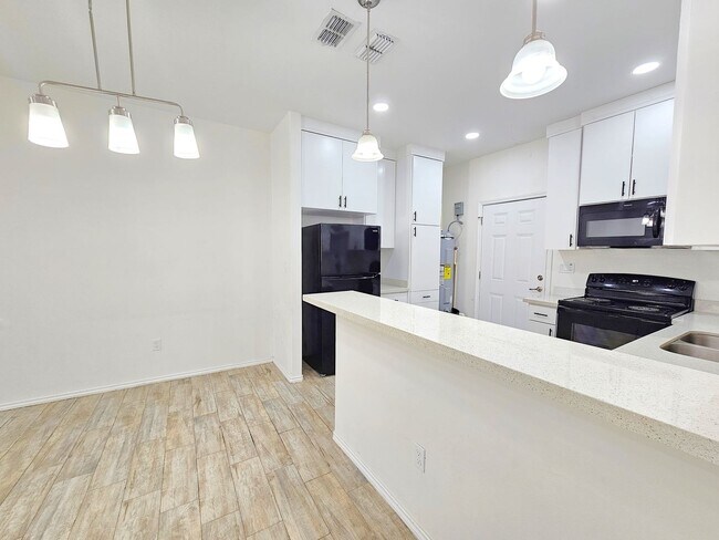 Foto del edificio - 1809 Atrium Pl Dr