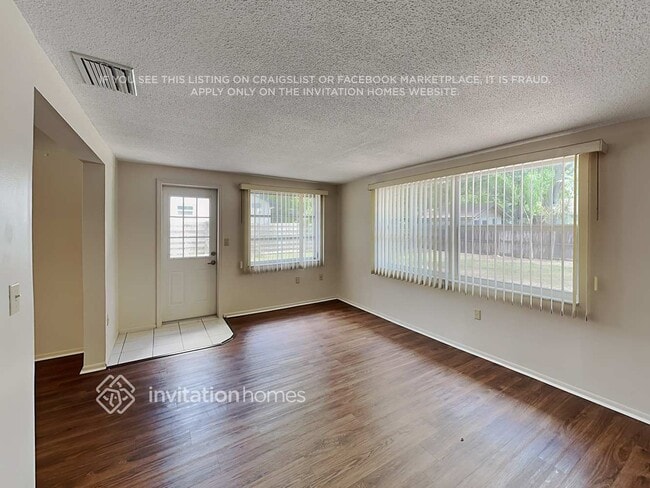 Building Photo - 4005 Prado Dr